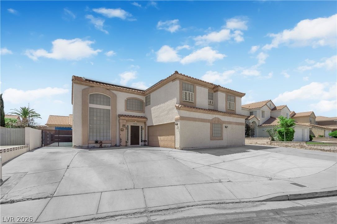 1585 Darryl Avenue — photo 2