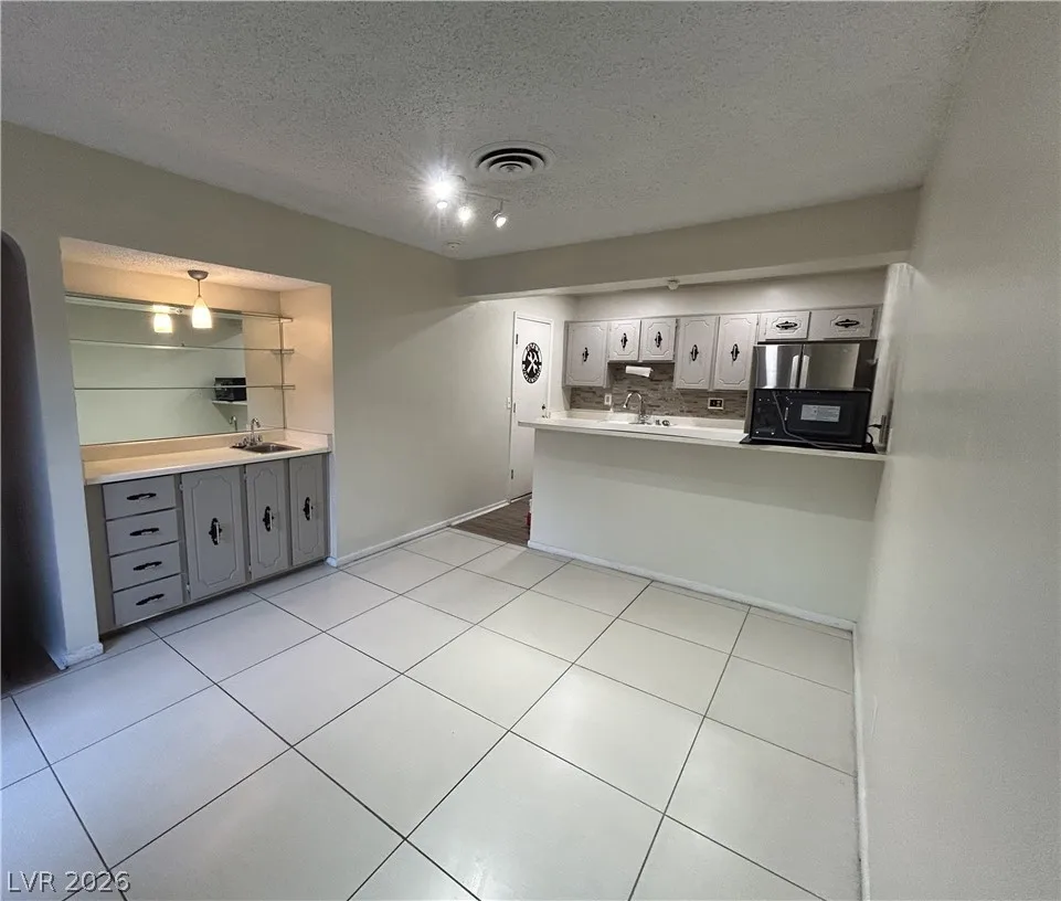 6417 Ironbark Lane — photo 5