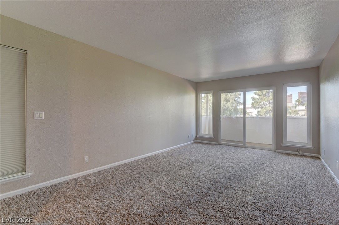 2867 Geary Place 3010 — photo 5 of 17
