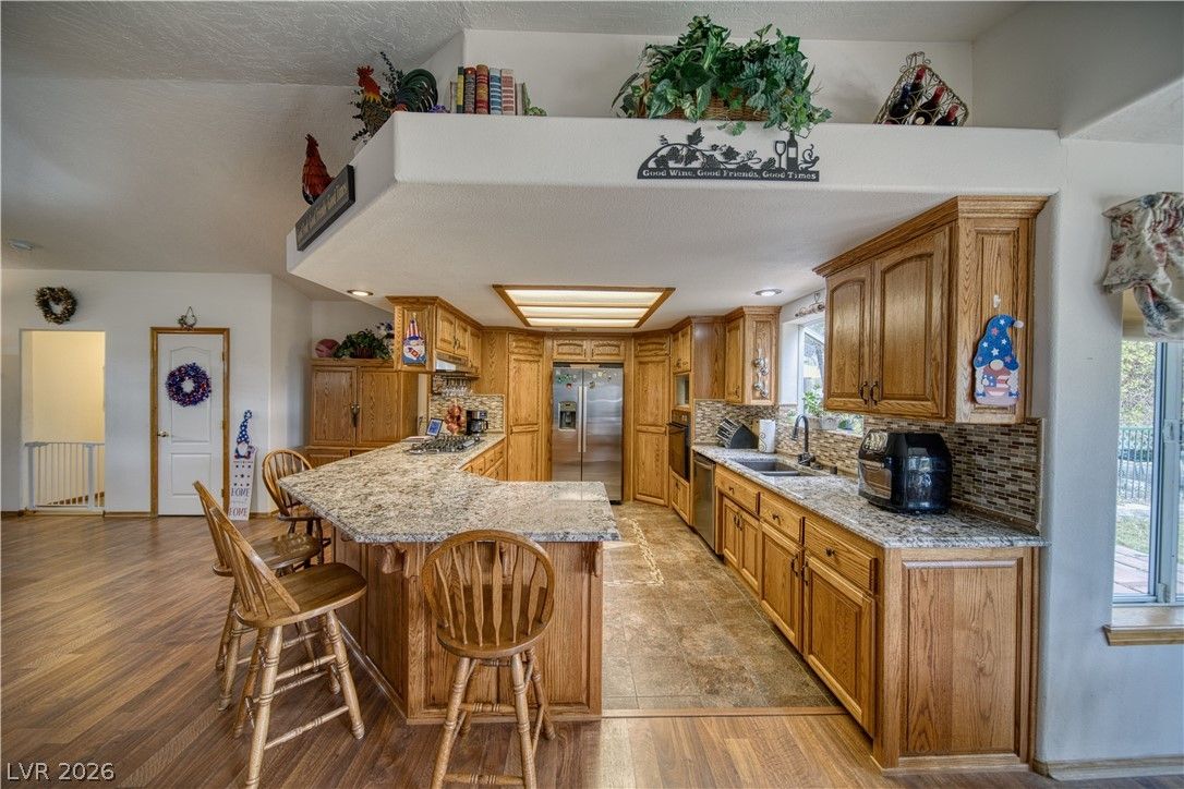 2910 Sunset Street — photo 5