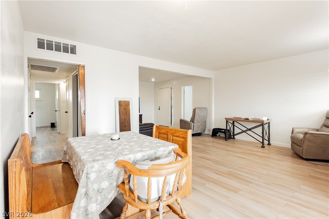 5128 Doe Avenue — photo 3