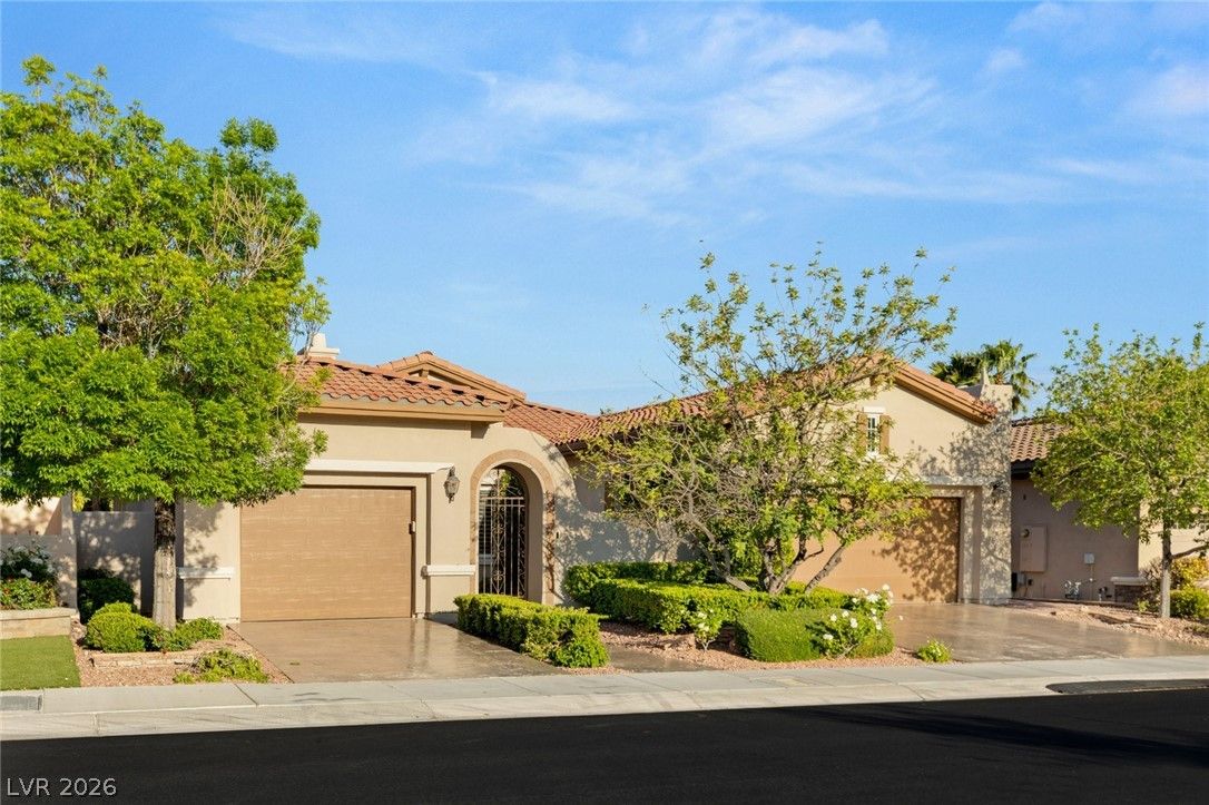2142 Country Cove Court — photo 2