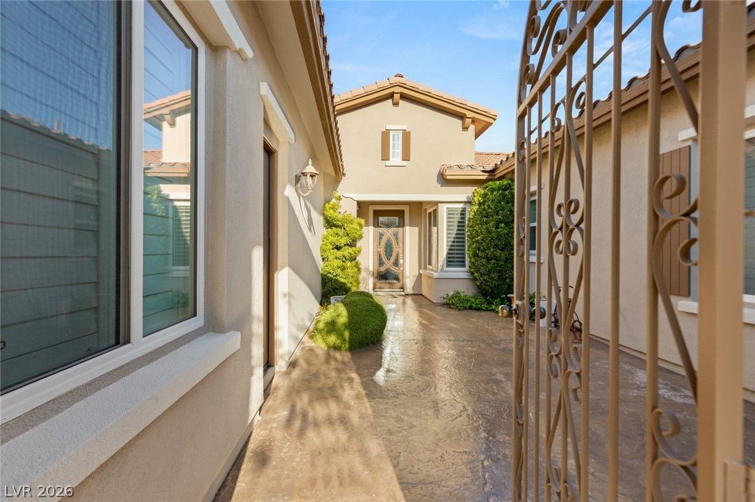 2142 Country Cove Court — photo 3