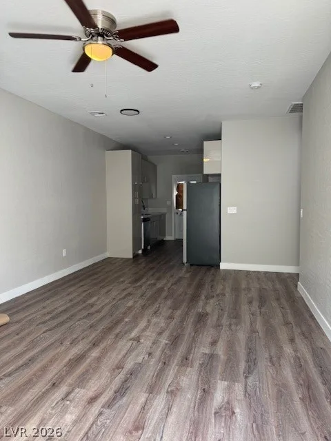 1900 Grandlodge Street — photo 3