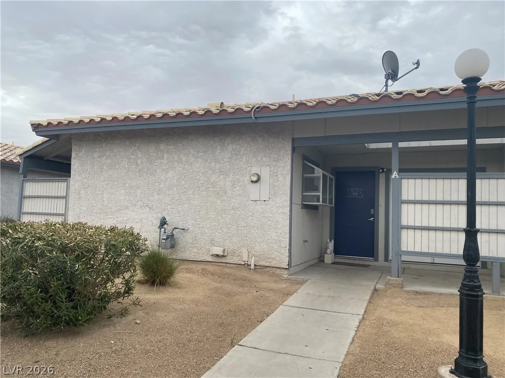 259 North Lamb Boulevard A — photo 3