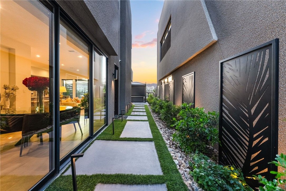 16 Heron Harbour Drive — photo 4