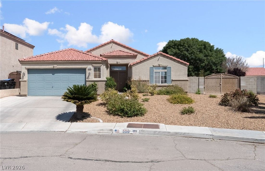 306 Violetta Avenue — photo 1