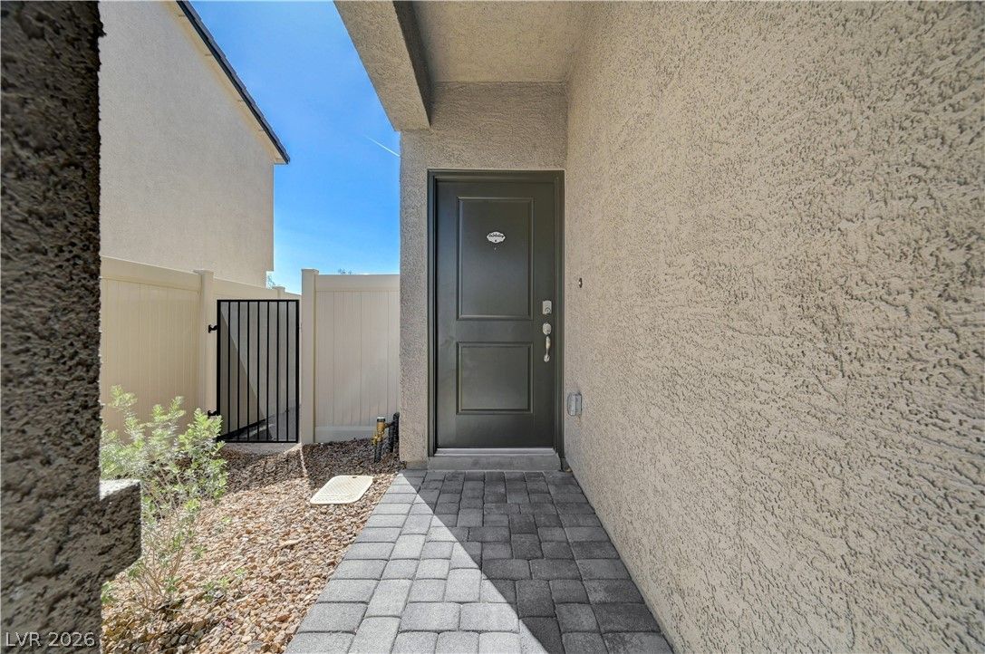 6545 Cinnamon Hazelnut Street — photo 5