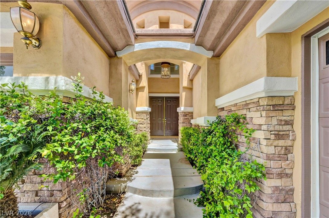 9700 Amber Peak Court — photo 3