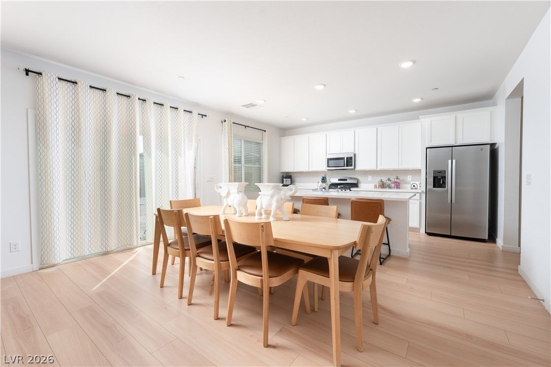 424 Isla Enclave Way — photo 4