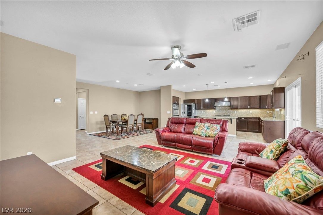 6928 Laurel Falls Court — photo 4