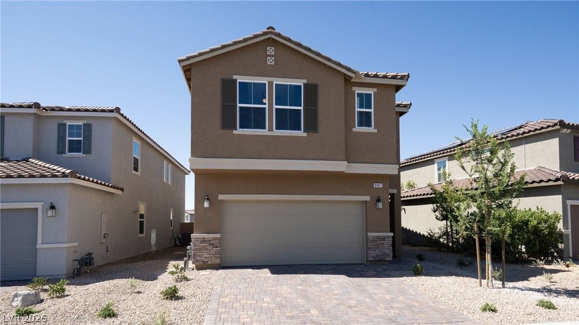 8447 Vacarez Drive — photo 2