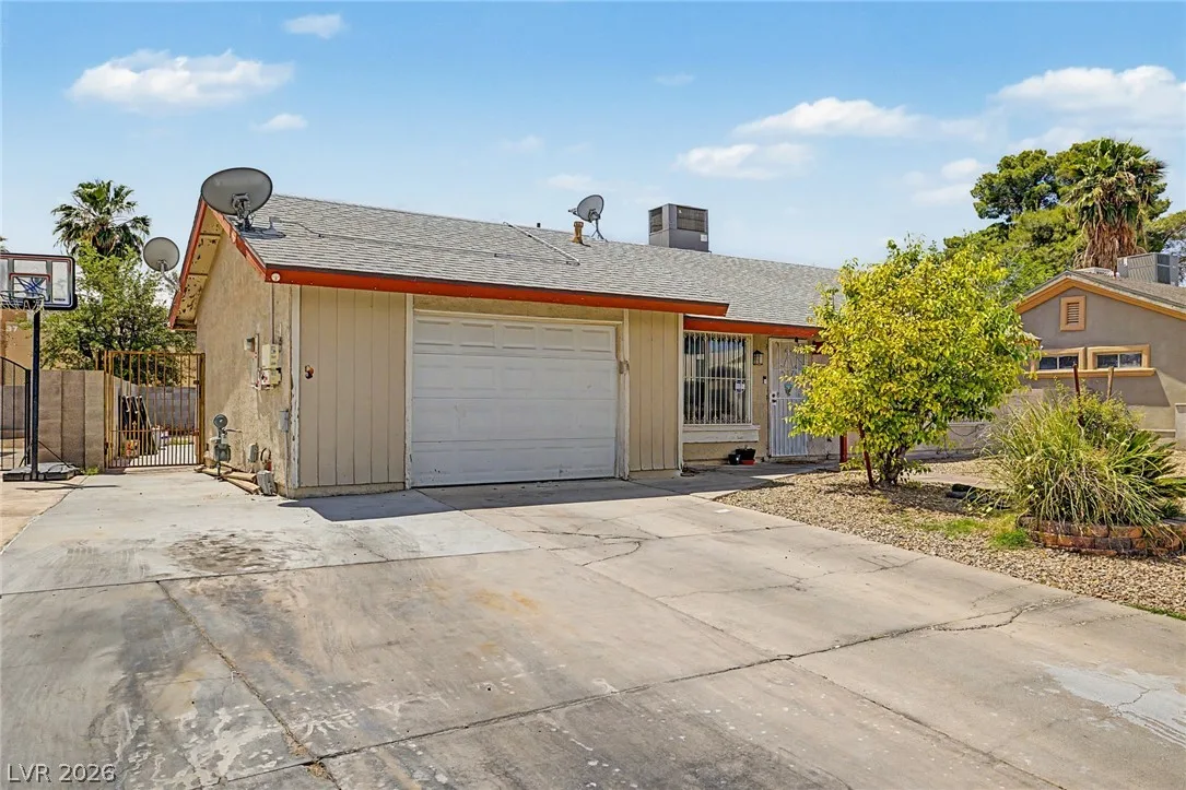4533 Sherrill Avenue — photo 3