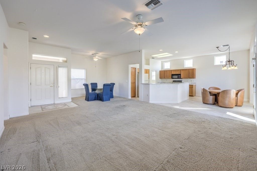 2805 Spalding Drive — photo 5 of 76