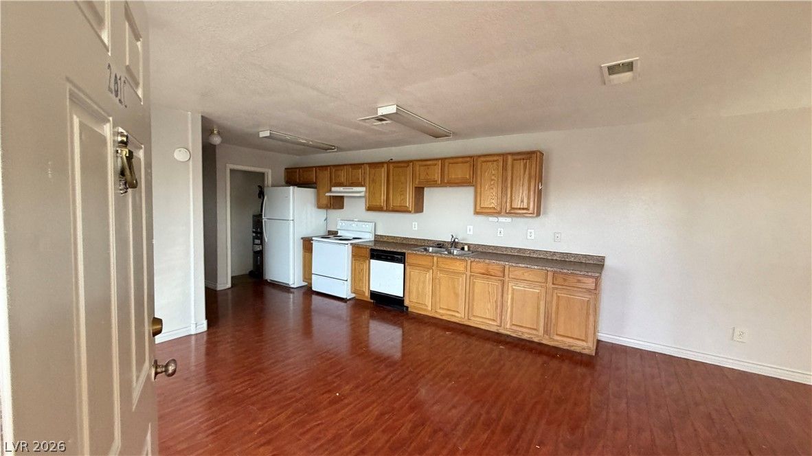 2001 WINWOOD Street 201C — photo 3 of 8