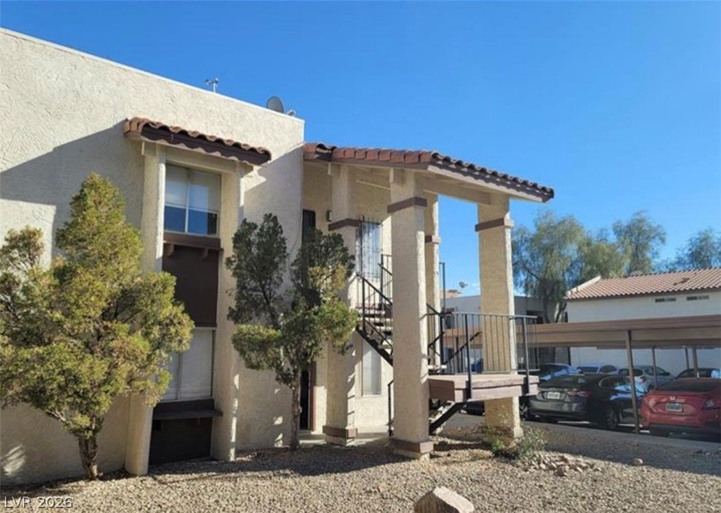 4451 Rich Drive D — photo 3