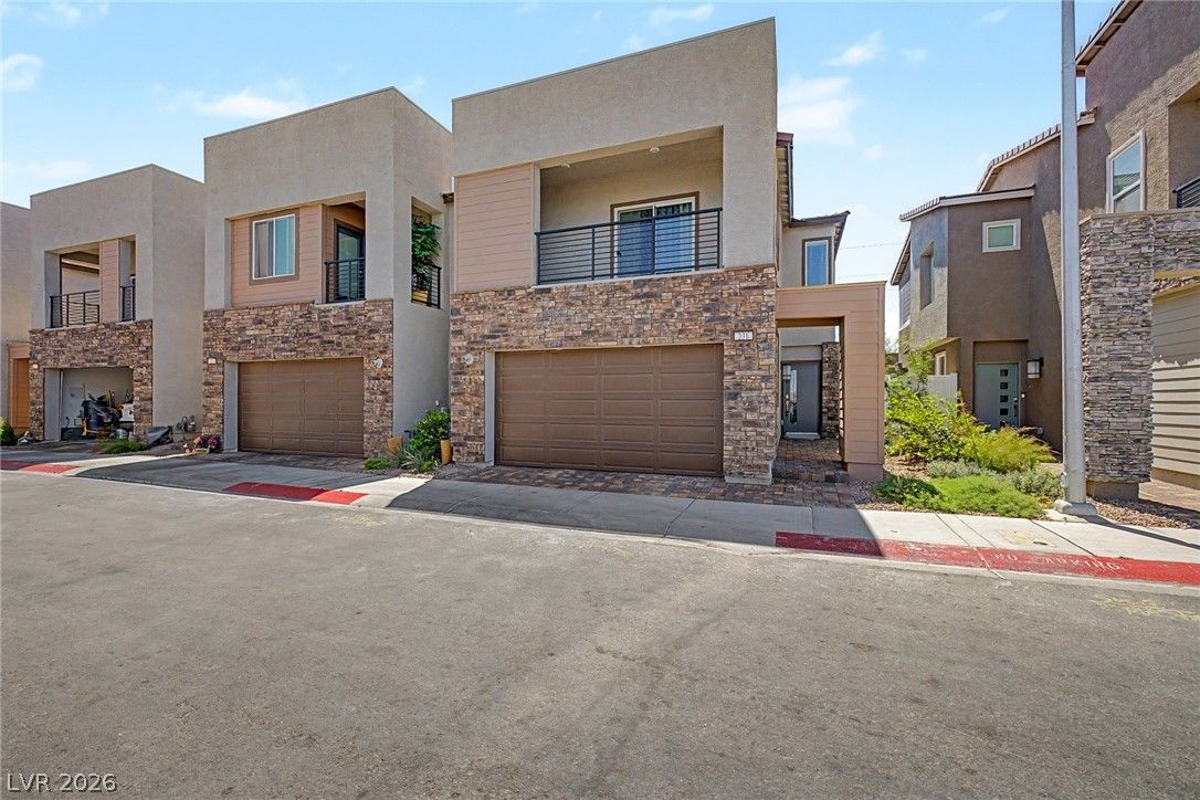 231 Oliver Peak Avenue — photo 2