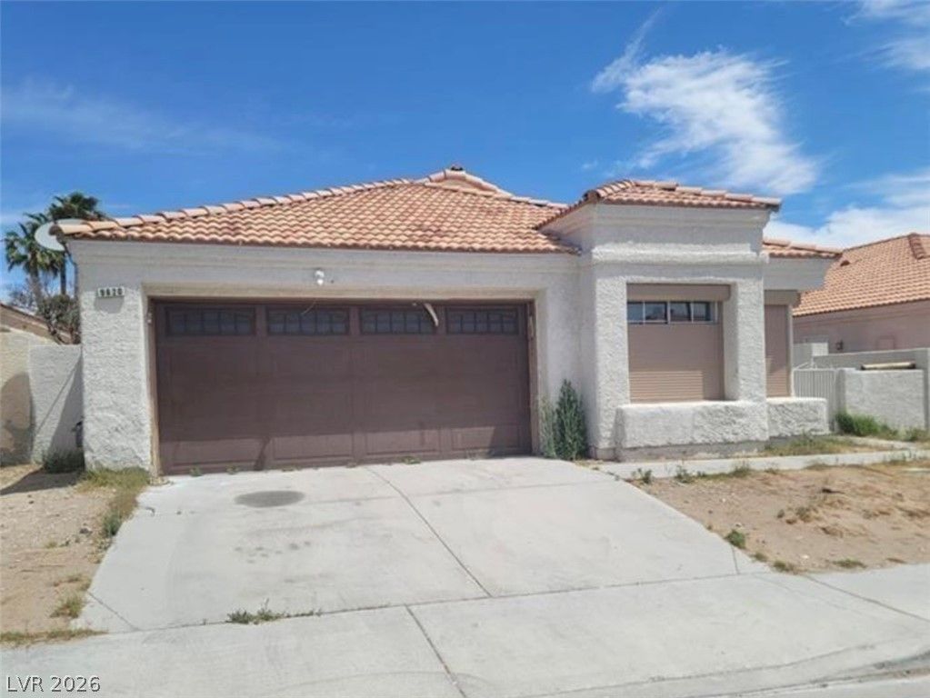 9820 Cross Creek Way — photo 2