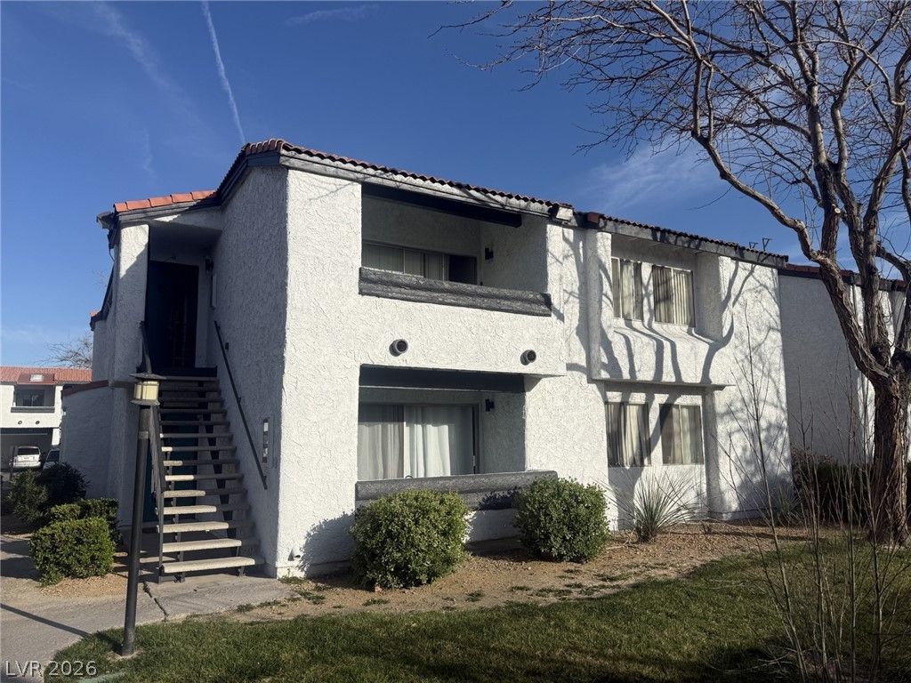 1455 East Katie Avenue L23 — photo 2
