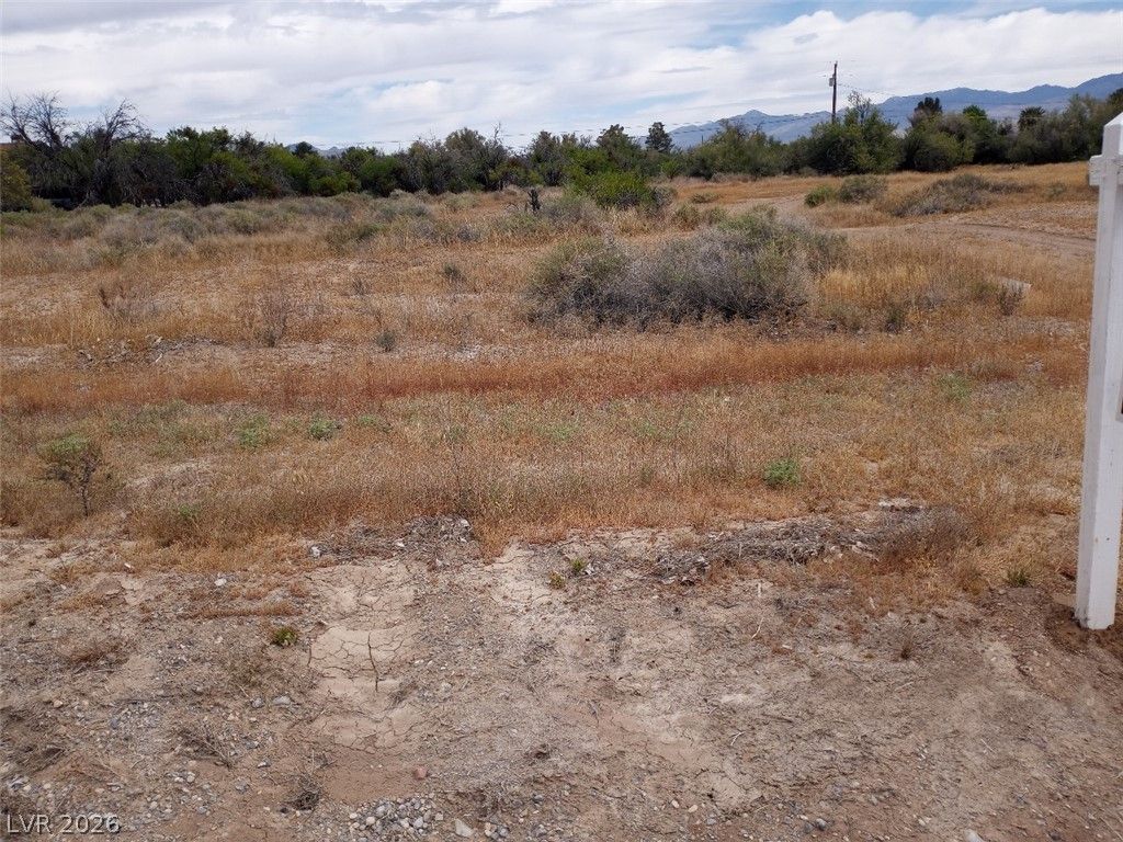 760 West Calvada Boulevard — photo 2 of 4