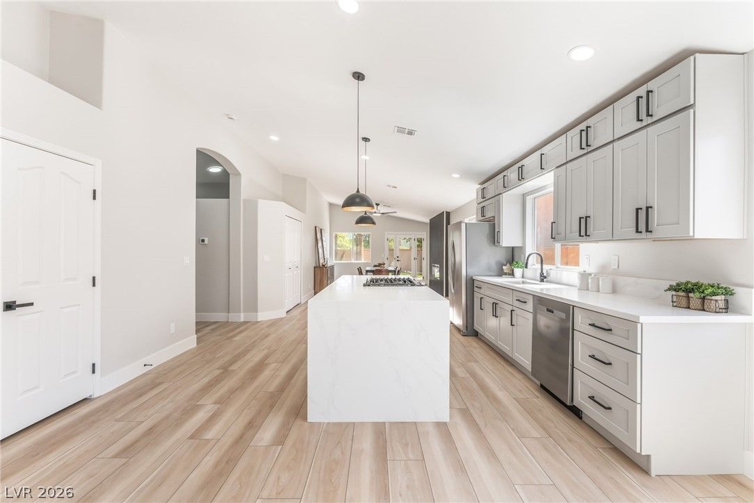 2128 Crestline Falls Place — photo 5