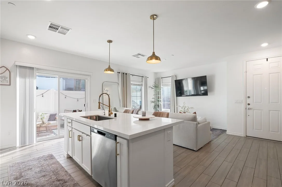 219 Cordelia Cove Avenue 514 — photo 4