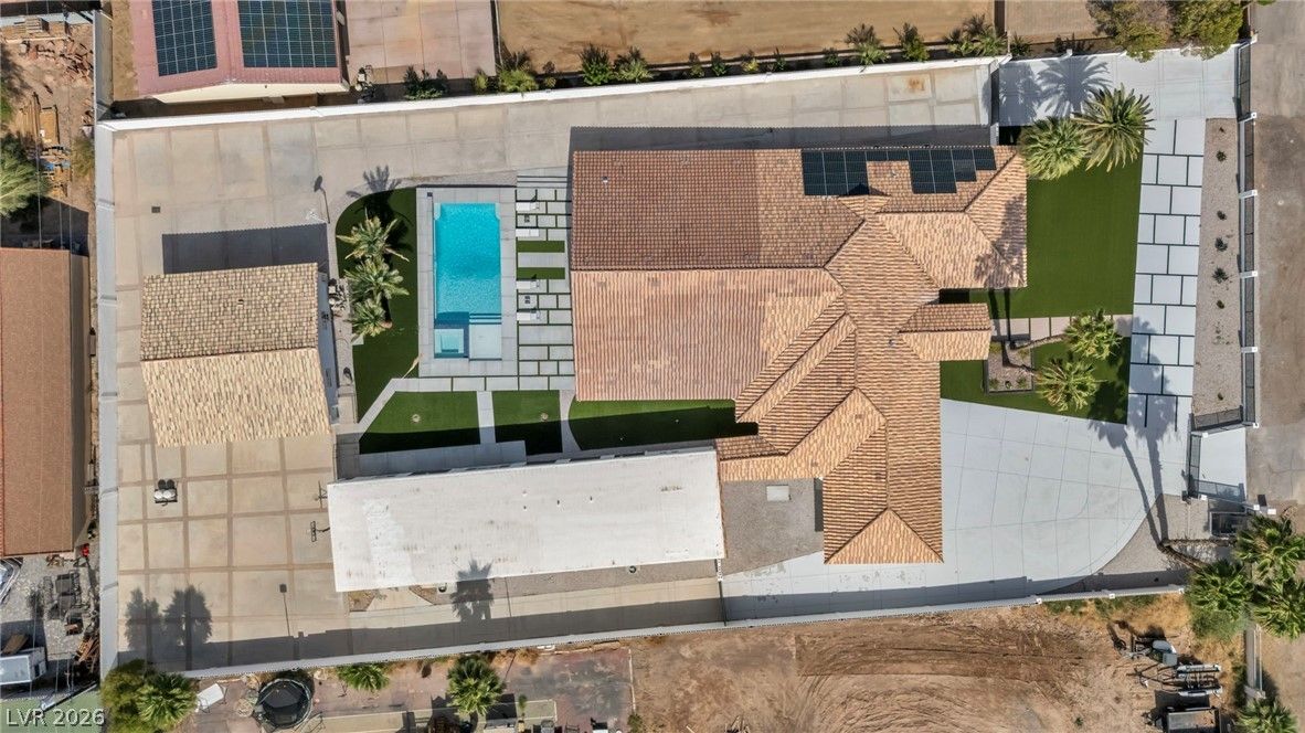 Photo 34