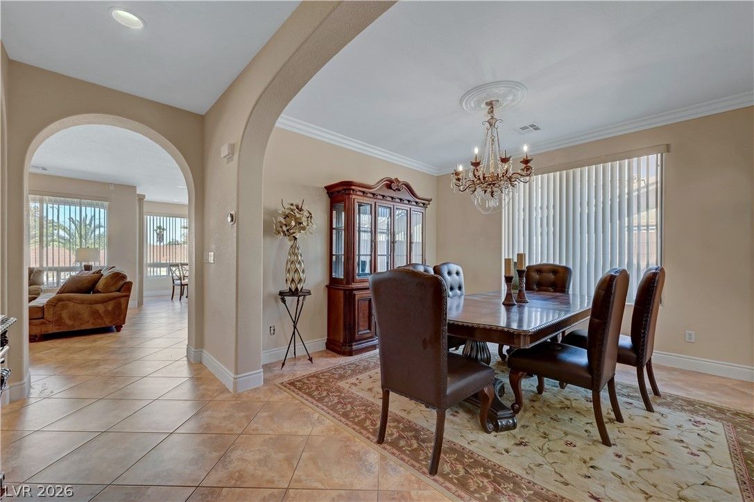 430 Las Alturas Avenue — photo 5