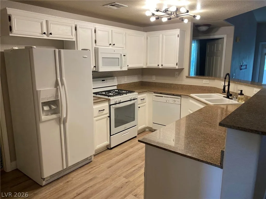9975 Peace Way 2145 — photo 2