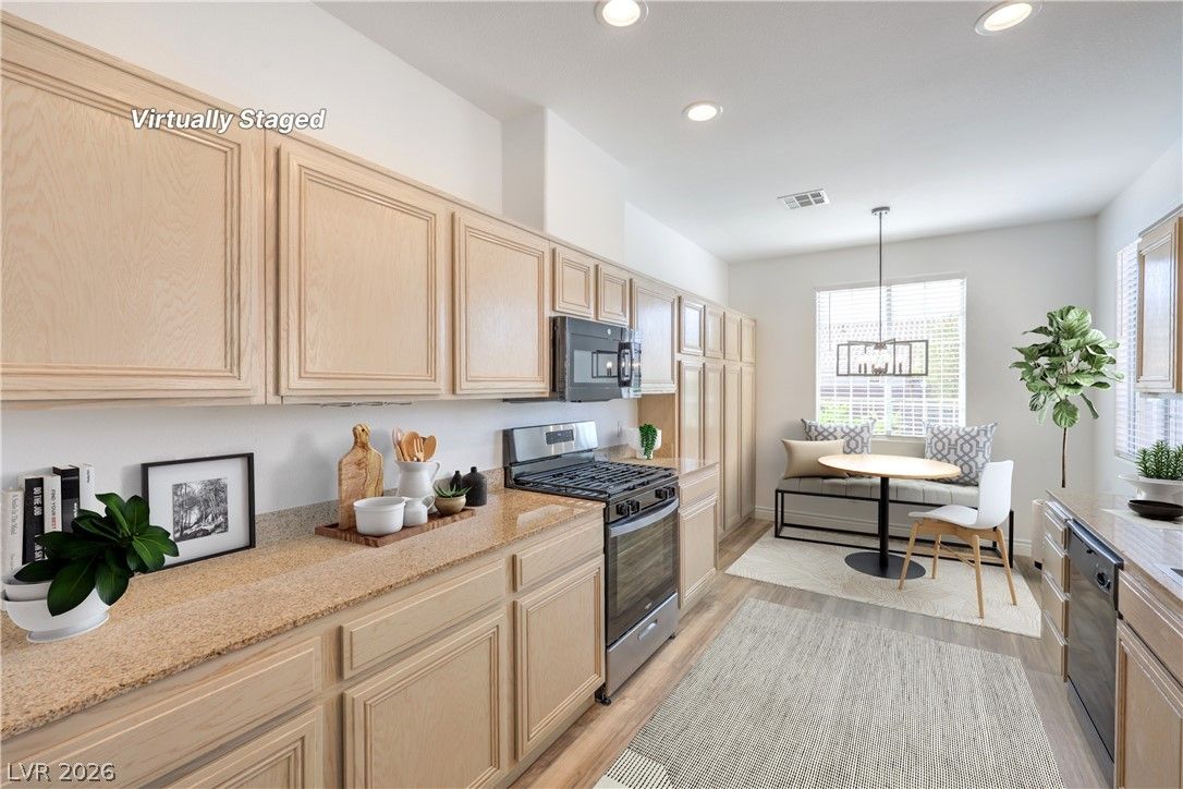 258 Casa Robles Street — photo 3