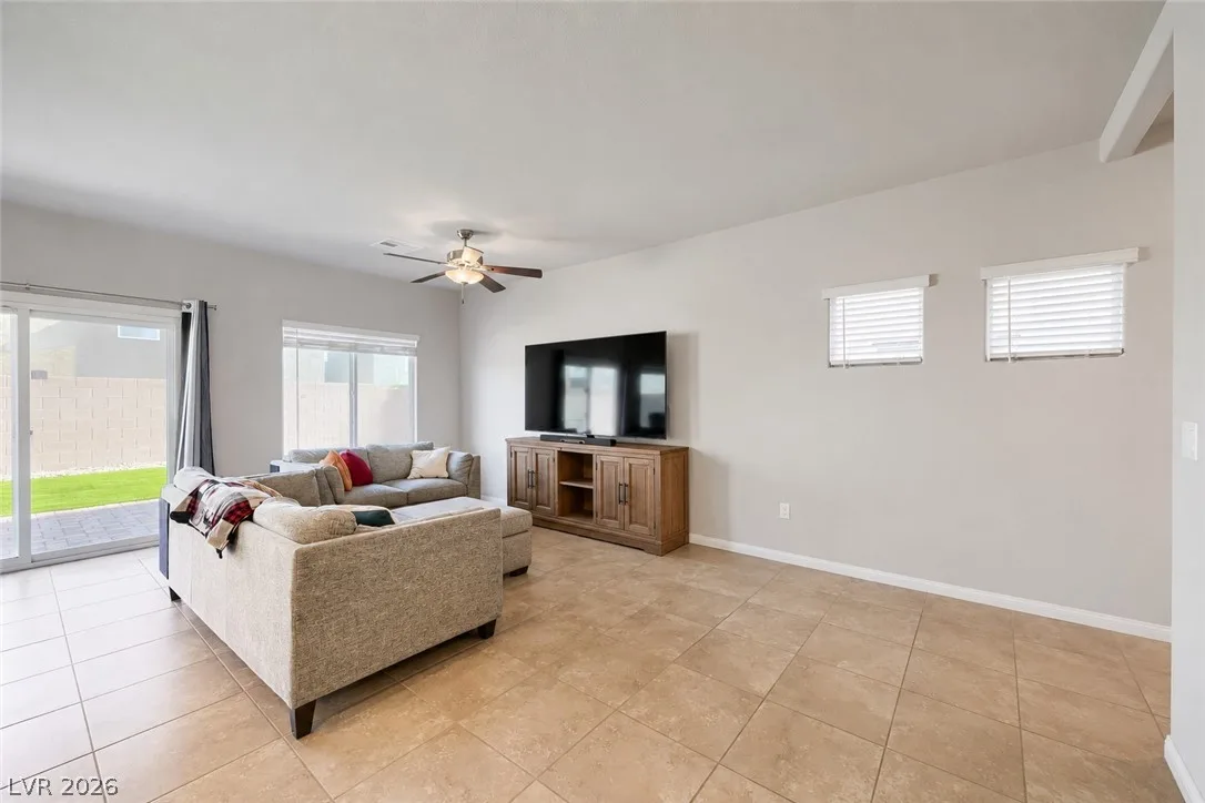 3808 Seyfert Avenue — photo 4