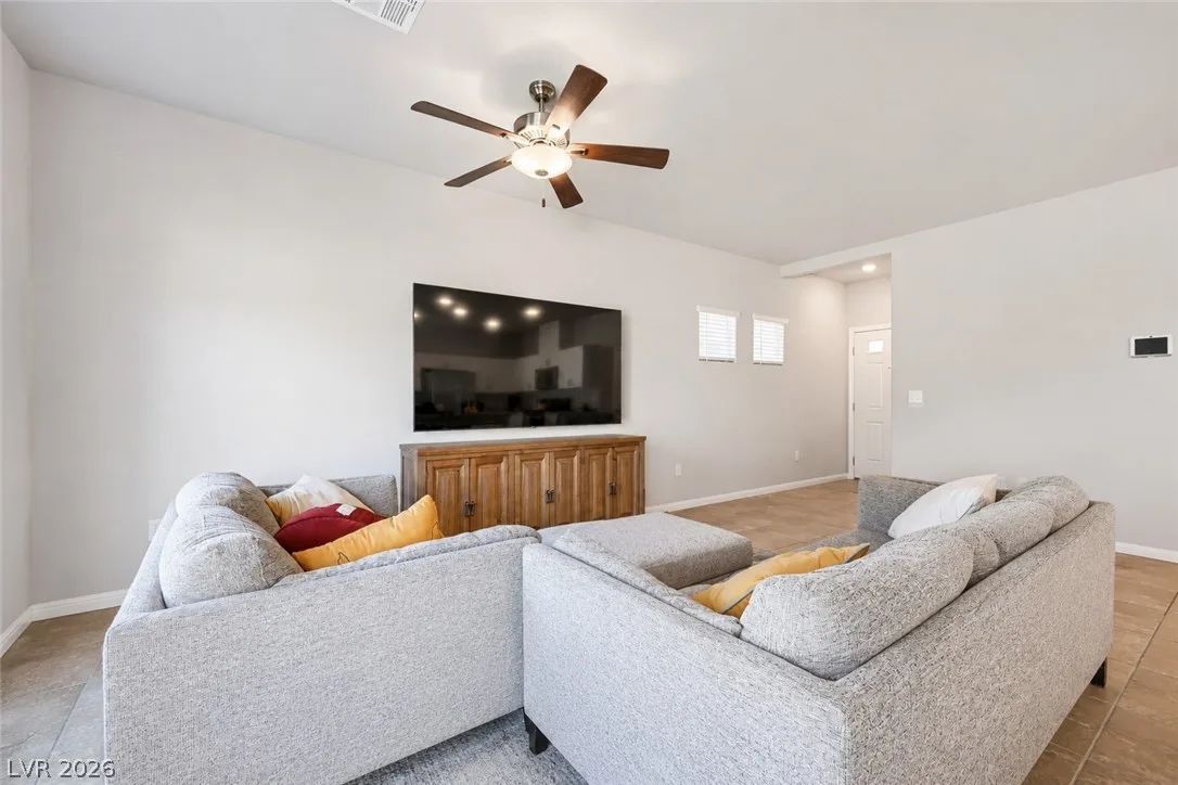 3808 Seyfert Avenue — photo 5