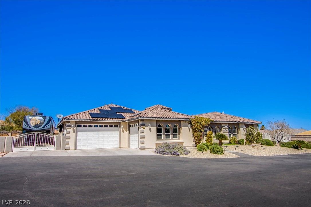 8965 South Tenaya Way — photo 3