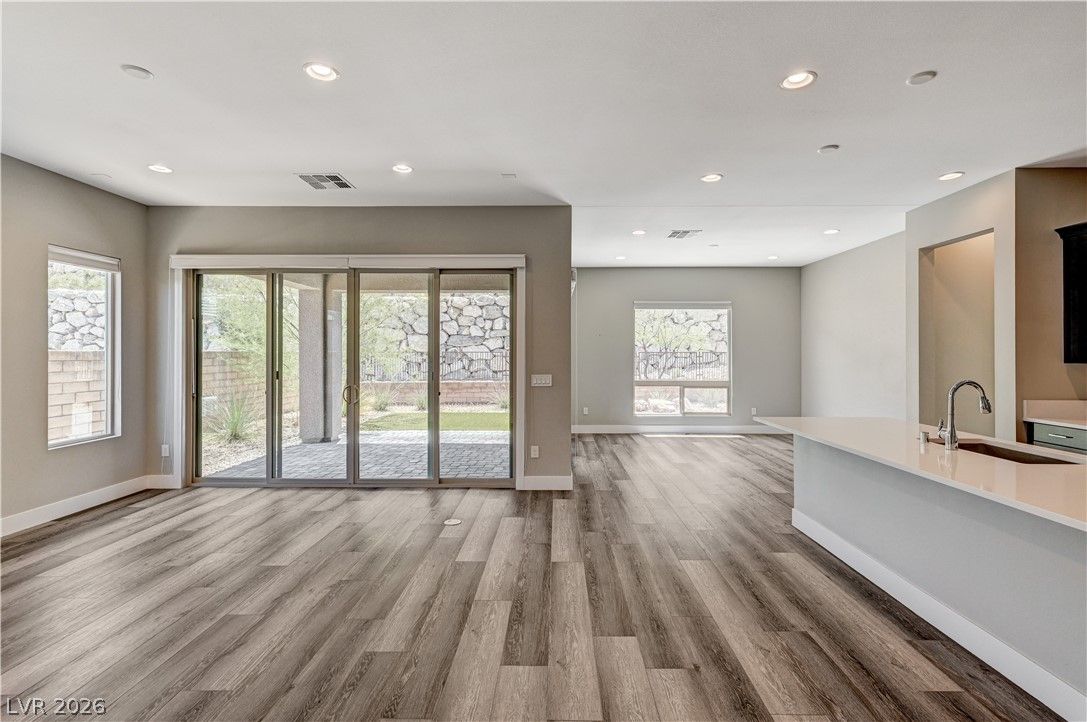 11121 Red Yucca Drive — photo 5
