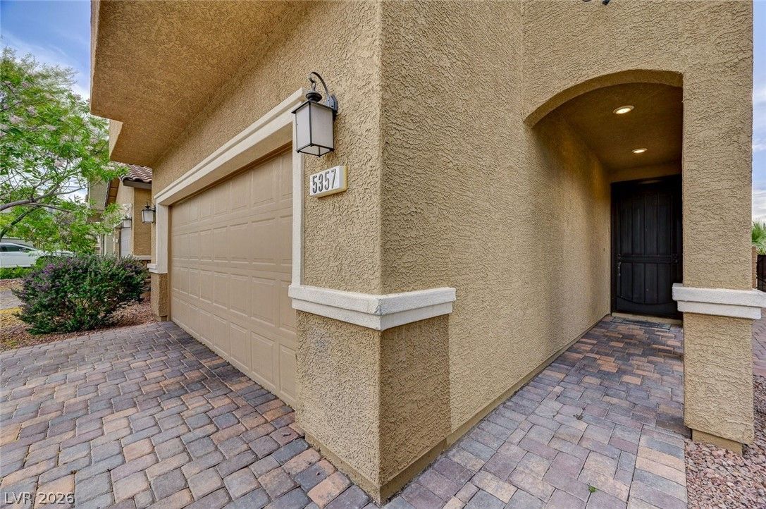 5357 Stonara Street — photo 4