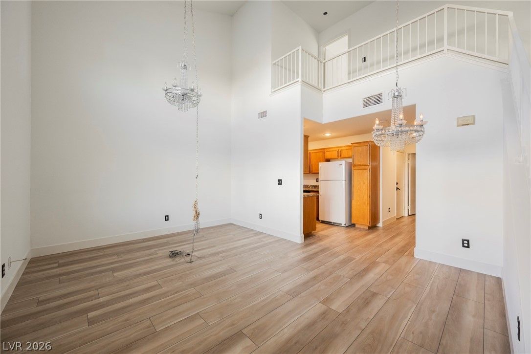 5473 Dungaree Street — photo 5 of 45