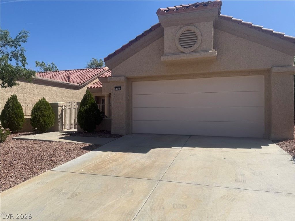 9021 Faircrest Drive — photo 2 of 44