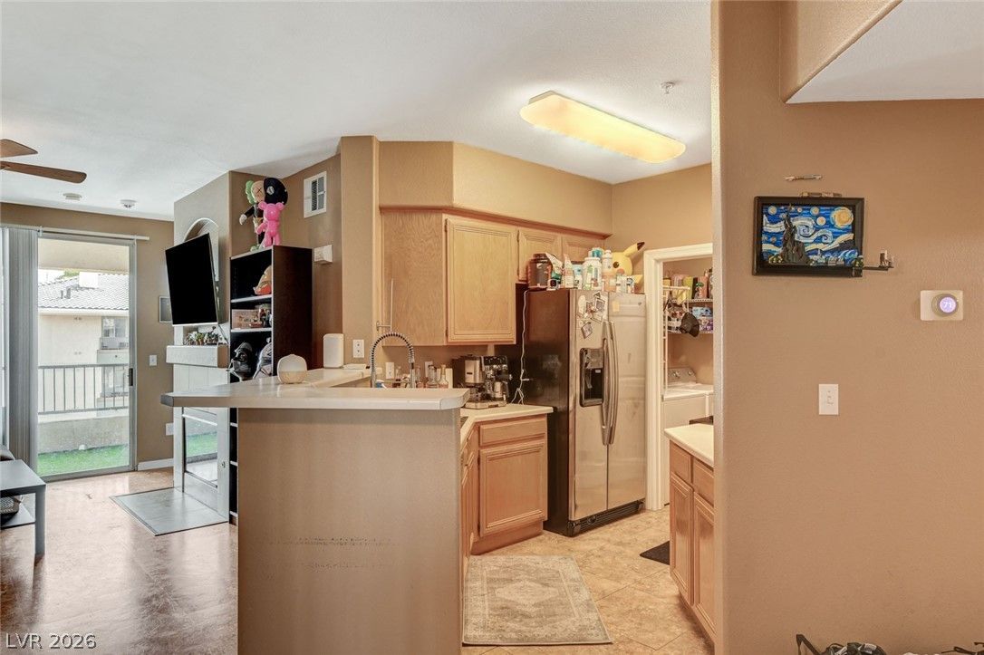 7143 South Durango Drive 307 — photo 2