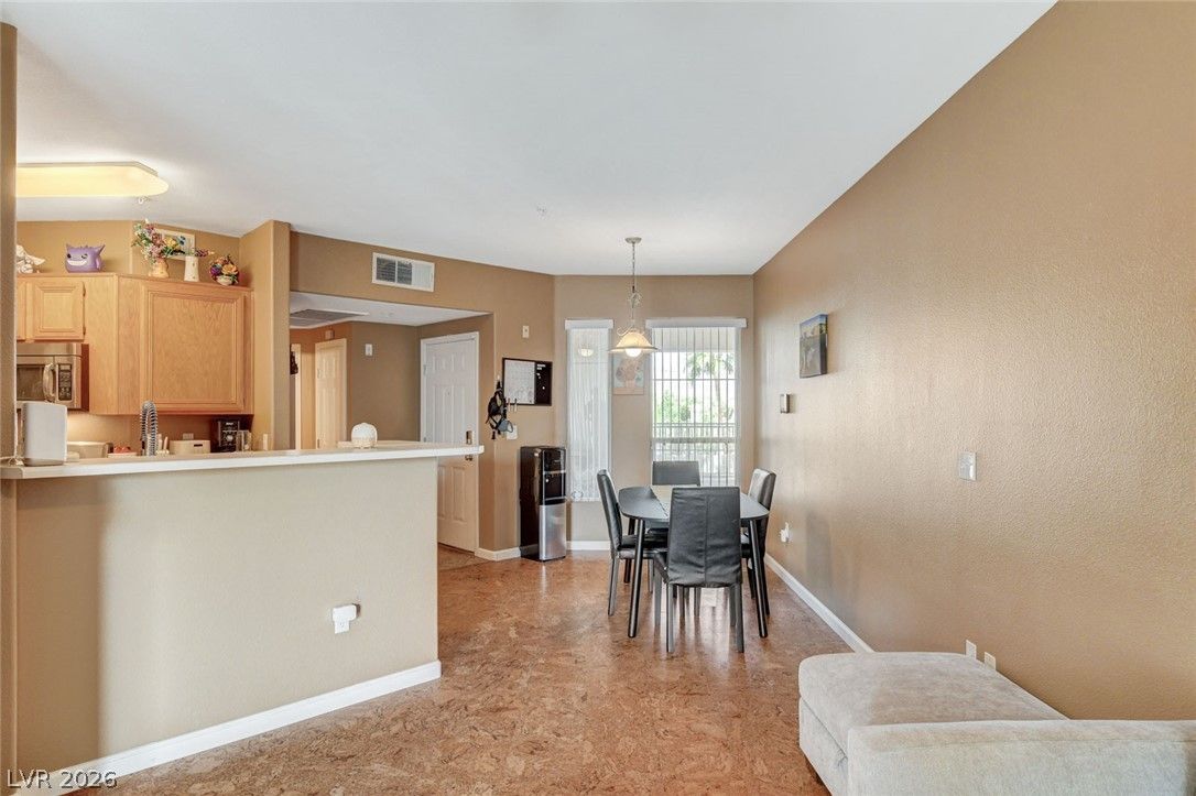 7143 South Durango Drive 307 — photo 3