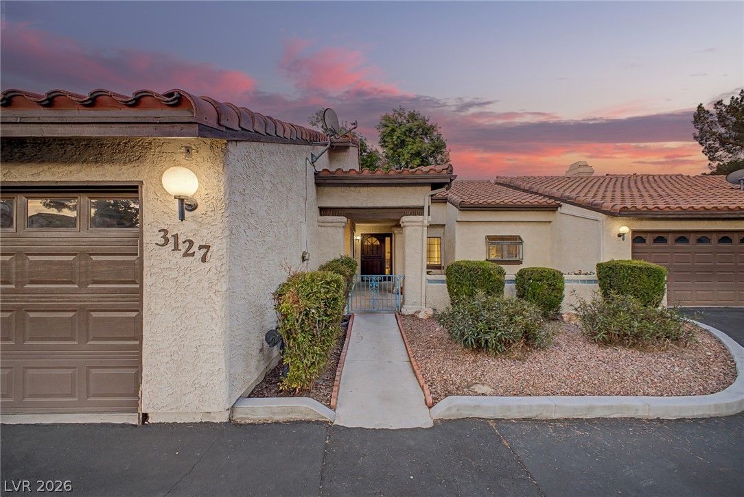 3127 La Mancha Way — photo 2