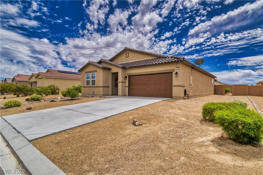 3593 East Malheur Avenue — photo 4