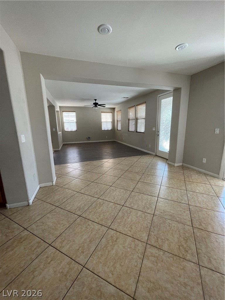 9049 Sendero Avenue — photo 5 of 17