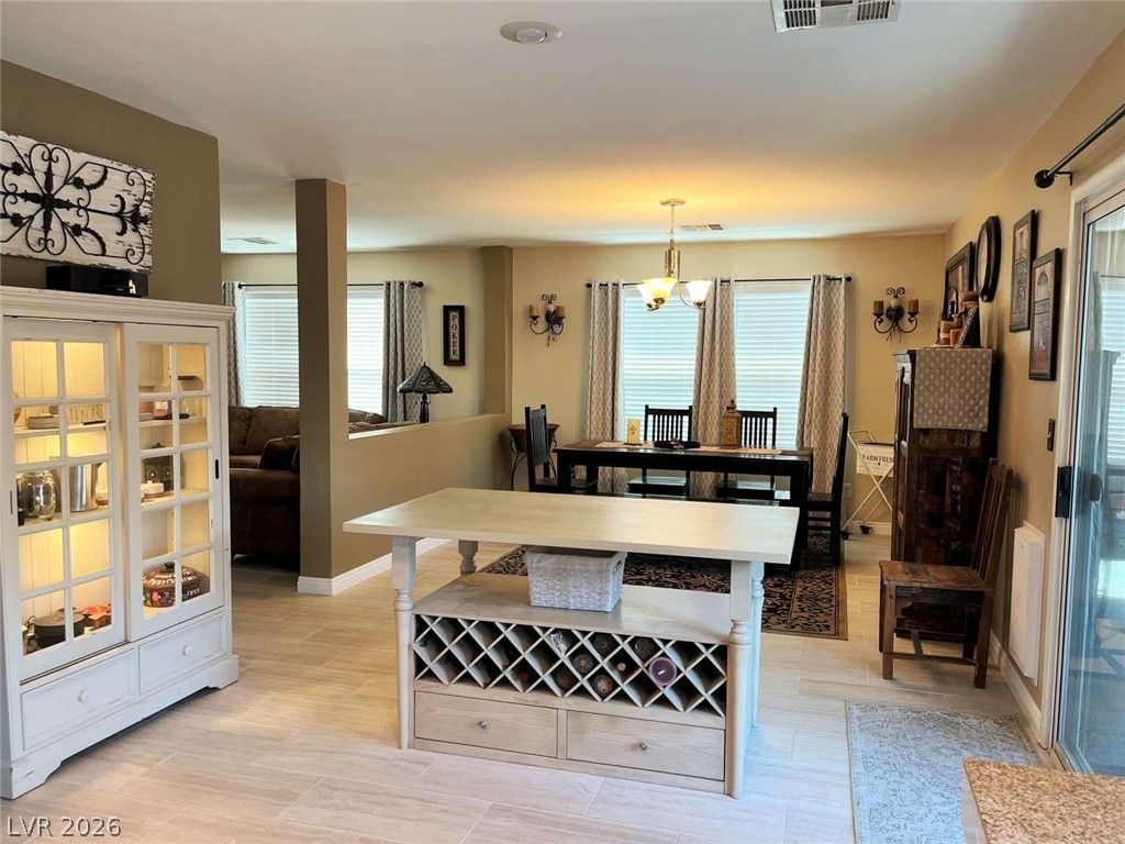 1121 Majestic Canyon Street — photo 4