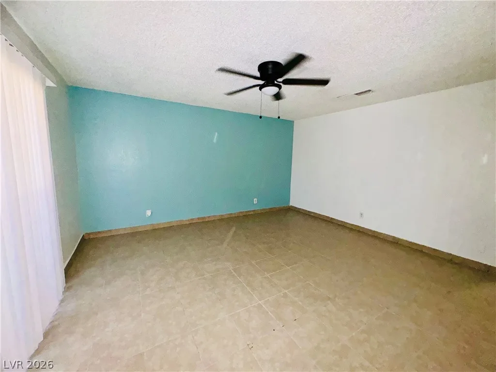 4581 Macher Way C — photo 5