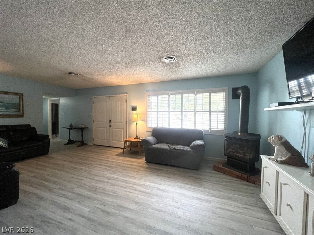 4937 Eugene Avenue — photo 3 of 28