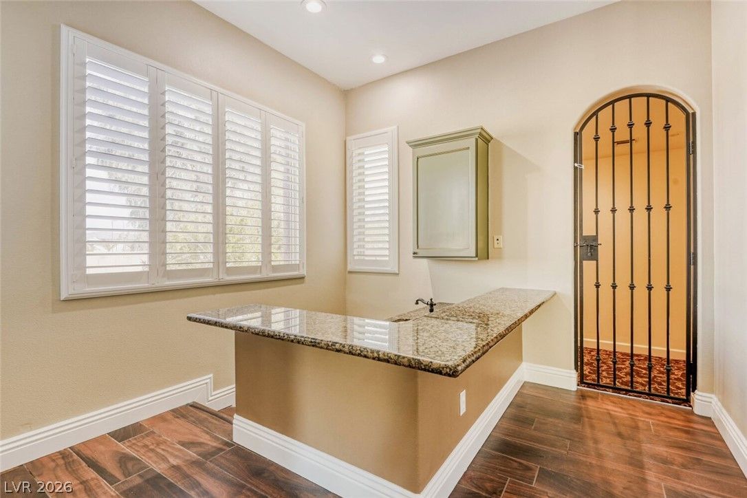 8490 Via De Bellasidra Court — photo 5 of 57