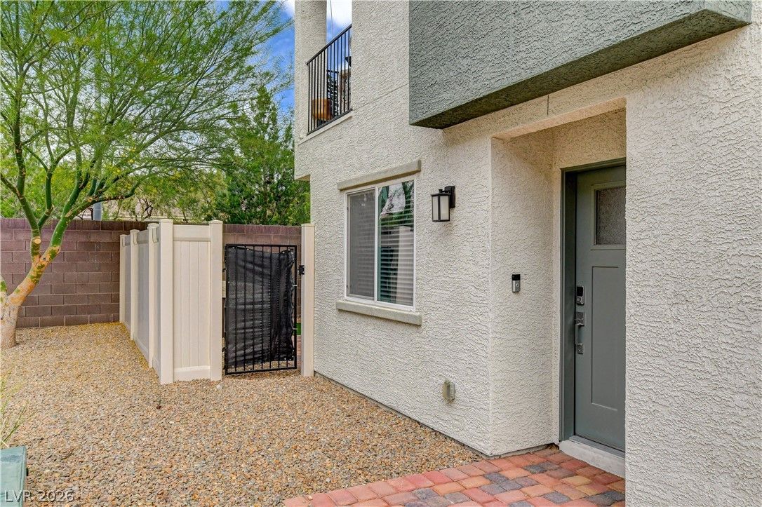 3715 Brilliant Sunset Street — photo 3