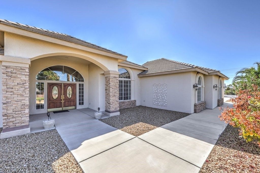 2851 Winchester Avenue — photo 3