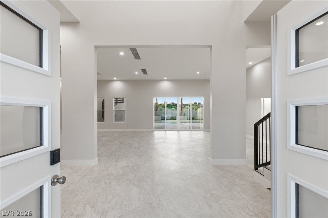 316 Lacy Lane — photo 3