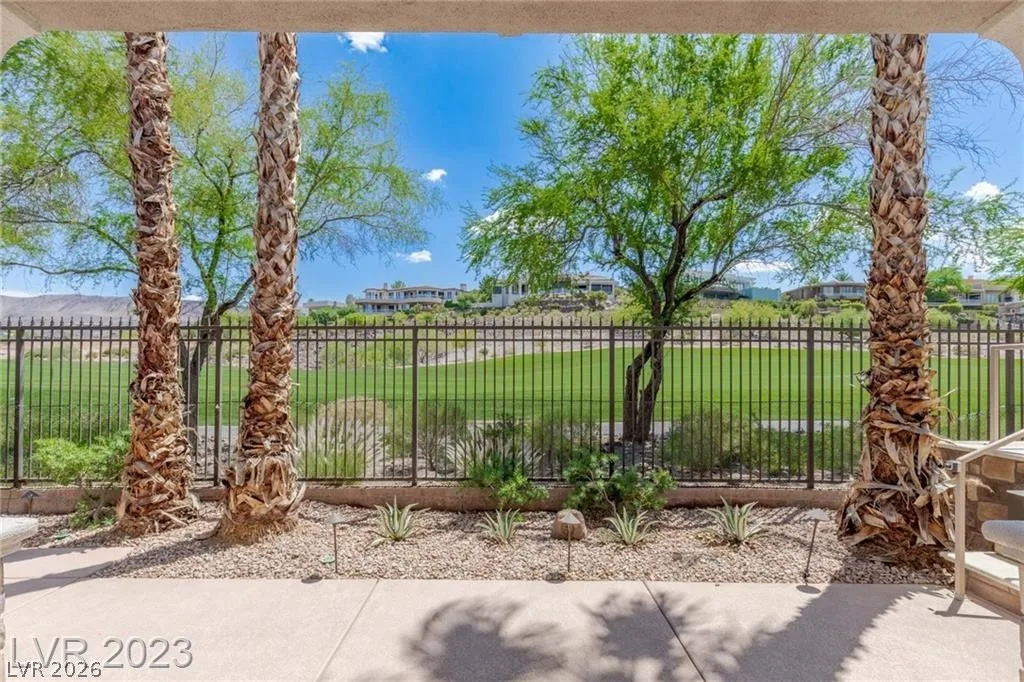 1447 Foothills Village Drive — photo 4